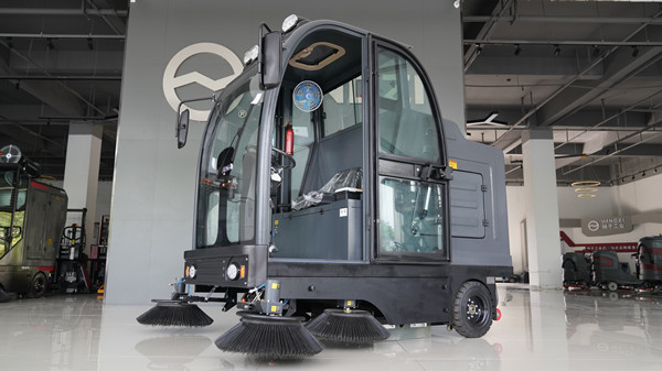  工業(yè)車間的掃地機好不好用呢？